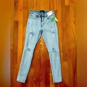 Juniors Aeropostale High Rise Denim Jegging